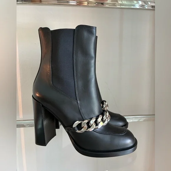 Givenchy | Shoes | New Givenchy 375 Chain Chelsea Biker  display picture 1
